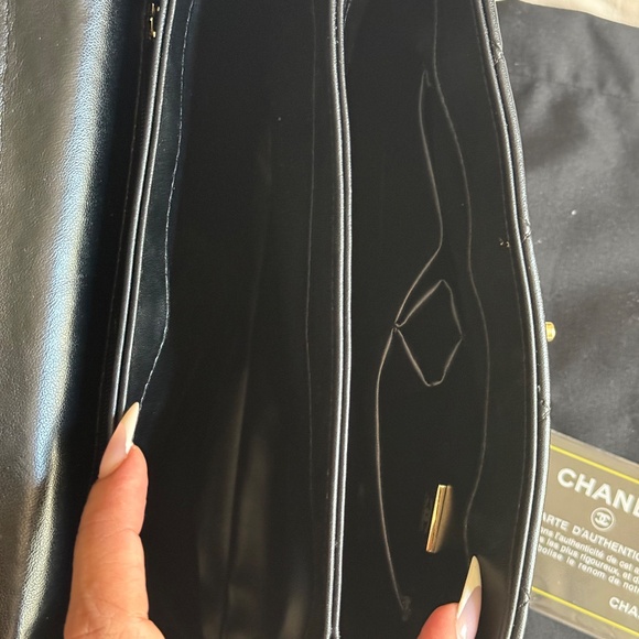 Designer Handbag - Picture 7 of 7